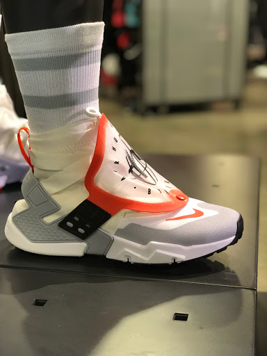 Sporting Goods Store «Nike Factory Store», reviews and photos, 20 Killingworth Tpke #155, Clinton, CT 06413, USA