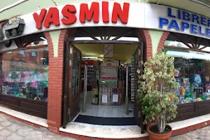 Yasmín image