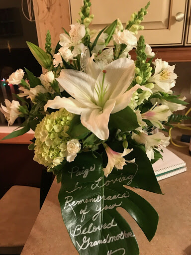 Grassis Flowers & Gifts, 3602 Center St, Tacoma, WA 98409, USA, 