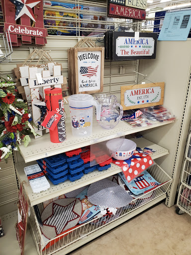 Home Goods Store «Christmas Tree Shops», reviews and photos, 46 Springer Dr, Bangor, ME 04401, USA