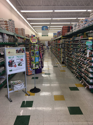 Pet Supply Store «Pet Supplies Plus», reviews and photos, 2471 E State St, Hermitage, PA 16148, USA