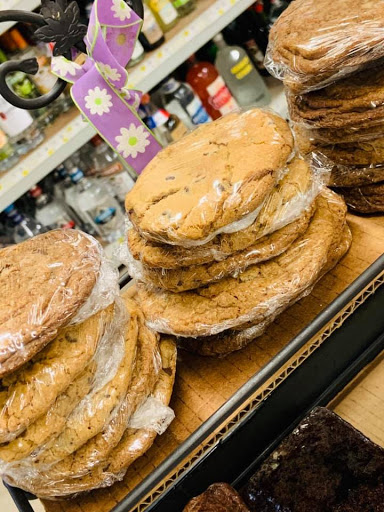 Grocery Store «Shady Side Market», reviews and photos, 1481 Snug Harbor Rd, Shady Side, MD 20764, USA