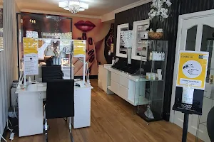 VK Beauty & Nails Studio Shop image