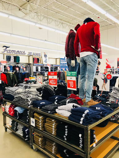 Clothing Store «Old Navy», reviews and photos, 141 Tuckahoe Rd, Sewell, NJ 08080, USA