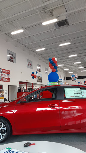 Used Car Dealer «Montrose Kia in Sheffield», reviews and photos, 5033 Detroit Ave, Sheffield Lake, OH 44054, USA