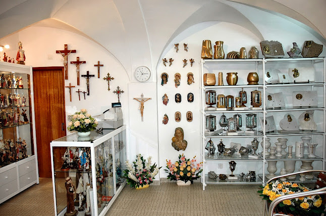 AGÊNCIA FUNERÁRIA PAX-JÚLIA - Casa funerária