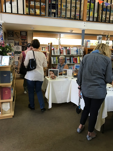 Book Store «Winchester Book Gallery», reviews and photos, 185 N Loudoun St, Winchester, VA 22601, USA