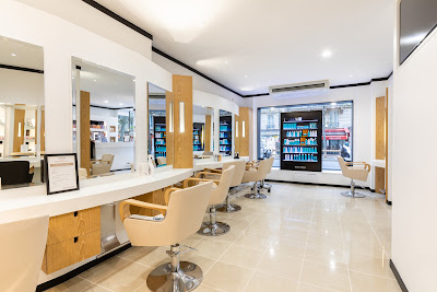 DESSANGE - Coiffeur Paris Champs De Mars à Paris