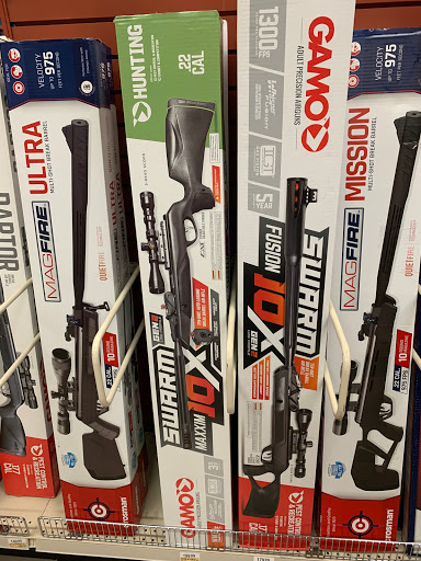 Sporting Goods Store «Bass Pro Shops», reviews and photos, 6425 Daniel Burnham Dr, Portage, IN 46368, USA