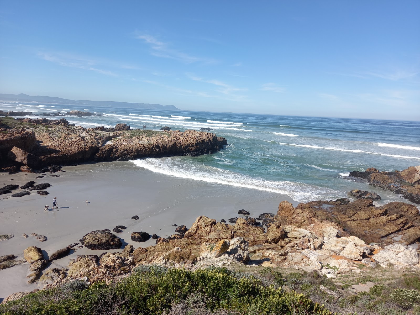 Foto von Langbaai beach mit feiner beiger sand Oberfläche