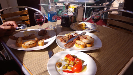 Restaurant Los Arcos - Avinguda de Borriol, 7, 12130 Sant Joan de Moró, Castelló, Spain