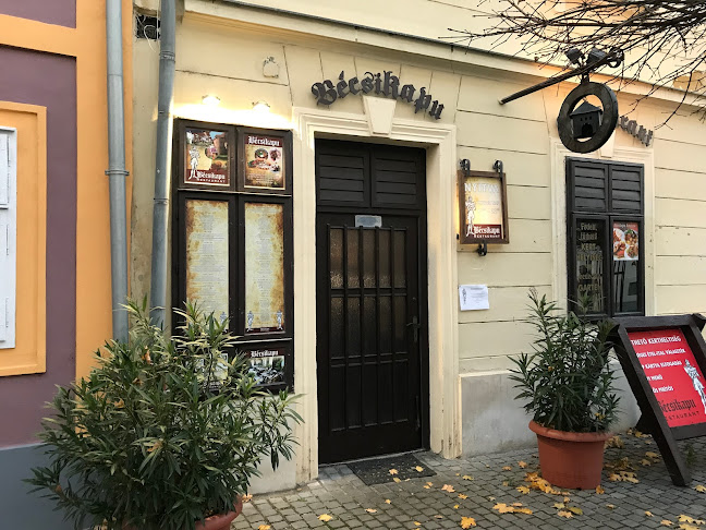 Hozzászólások és értékelések az Bécsikapu Étterem-ról