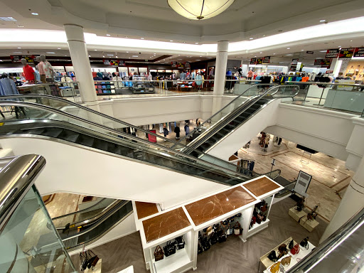 Department Store «Lord & Taylor», reviews and photos, 158 Walt Whitman Rd, Huntington Station, NY 11746, USA