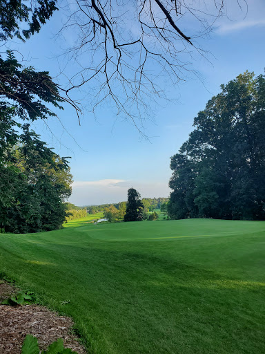 Golf Course «Hunter Memorial Golf Course», reviews and photos, 688 Westfield Rd, Meriden, CT 06450, USA