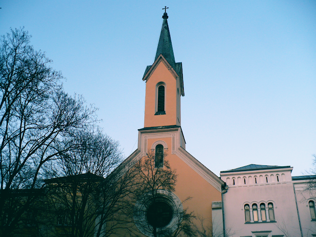 Kalocsai Szent József-templom - Templom