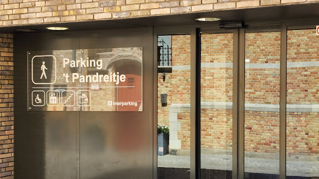 Beoordelingen van Parking Pandreitje ingang voetgangers in Brugge - Parkeergarage
