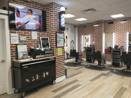 Barber Shop «Rosslyn Barber Shop», reviews and photos, 1700 N Moore St #350, Arlington, VA 22209, USA