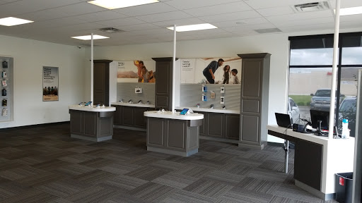 Cell Phone Store «Verizon Authorized Retailer, TCC», reviews and photos, 2020 E Markland Ave, Kokomo, IN 46901, USA