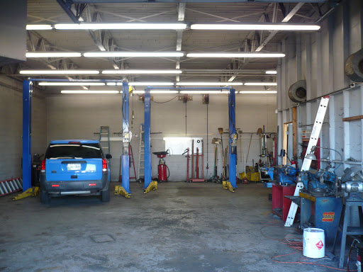 Auto Repair Shop «Dickson County Auto Repair», reviews and photos, 100 Villa Cir, Dickson, TN 37055, USA