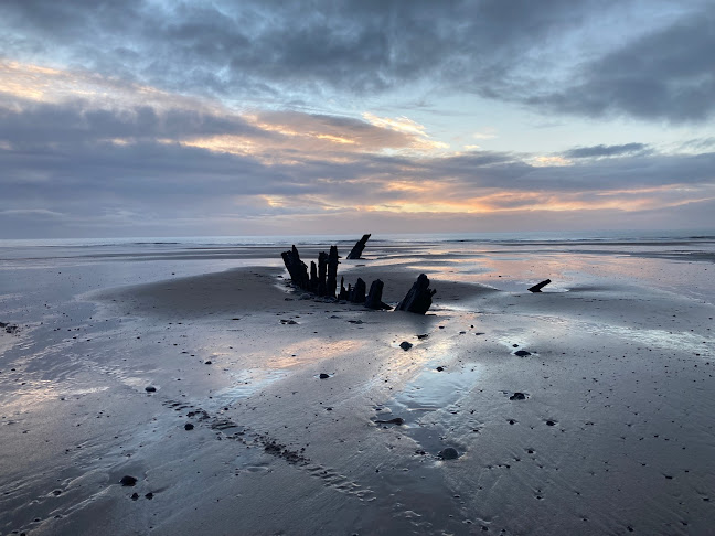 Comments and reviews of Sker Beach