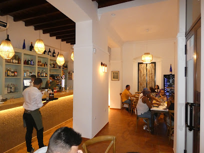 Restaurante Ateneo - Pl. Menéndez Pelayo, 5, 41320 Cantillana, Sevilla, Spain