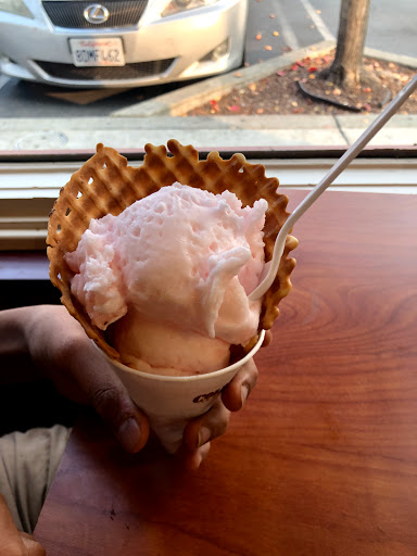 Ice Cream Shop «Cold Stone Creamery», reviews and photos, 600 Market Pl, San Ramon, CA 94583, USA