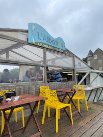 Atmosphère du Restaurant de fruits de mer L'ALBATROS à Saint-Briac-sur-Mer - n°3