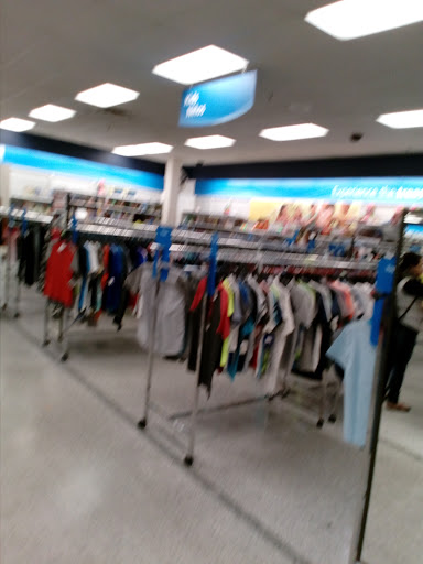 Clothing Store «Ross Dress for Less», reviews and photos, 628 Palomar St, Chula Vista, CA 91911, USA