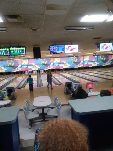 Bowling Alley «La Ru Bowling Lanes», reviews and photos, 2443 Alexandria Pike, Highland Heights, KY 41076, USA