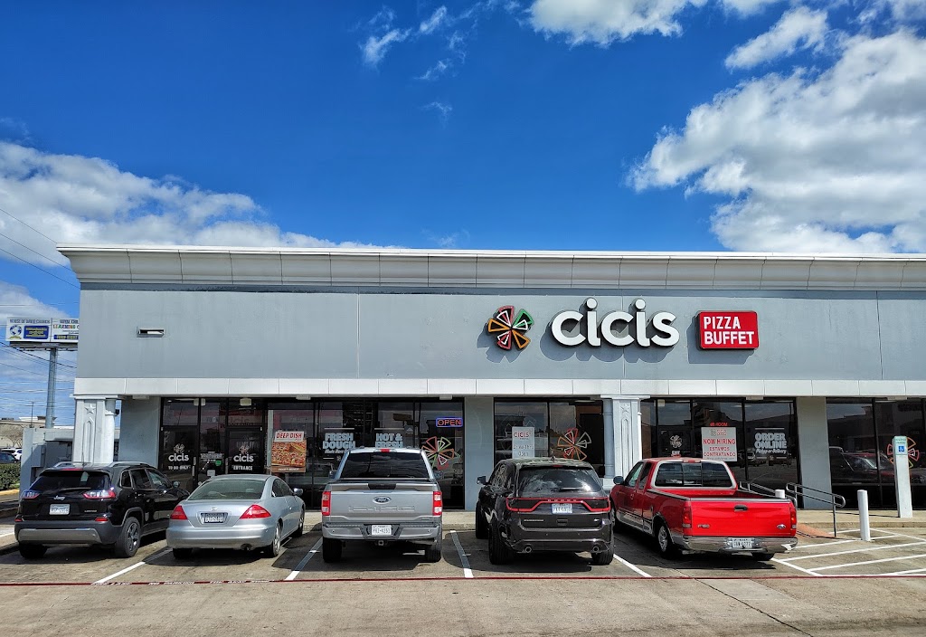 Cicis Pizza 77084