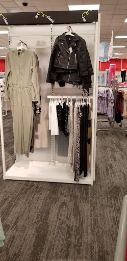 Department Store «Target», reviews and photos, 1800 W Empire Ave, Burbank, CA 91504, USA