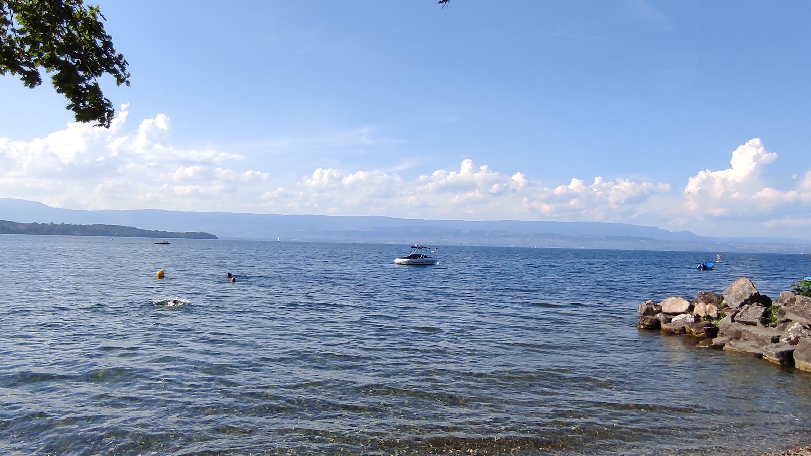 Plage de Sciez'in fotoğrafı imkanlar alanı