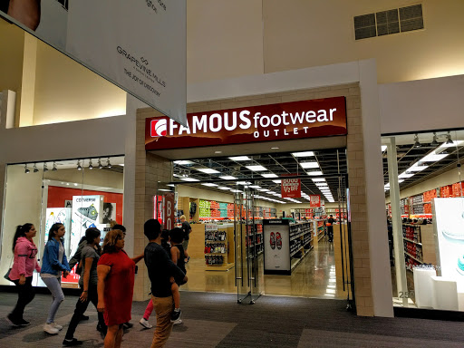 Famous Footwear, 3000 Grapevine Mills Pkwy #250, Grapevine, TX 76051, USA, 