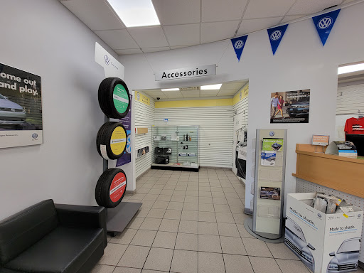 Car Repair and Maintenance «Metro Volkswagen Service Center», reviews and photos, 2400 N Story Rd, Irving, TX 75062, USA