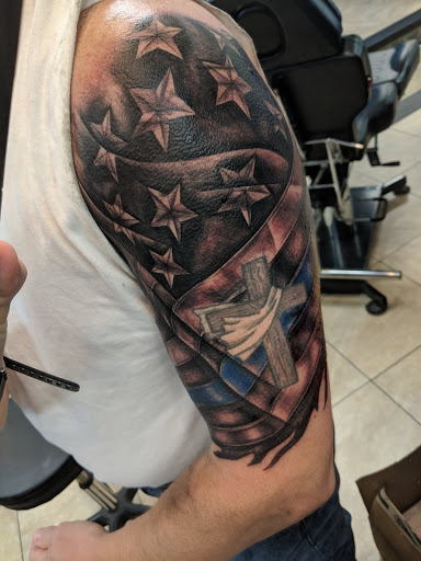 Tattoo Shop «Konkrete Jungle Kustom Tattoo», reviews and photos, 6590 Old Waterloo Rd, Elkridge, MD 21075, USA