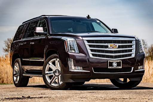 Cadillac Dealer «Motor Werks Cadillac of Barrington», reviews and photos, 206 N Cook St, Barrington, IL 60010, USA