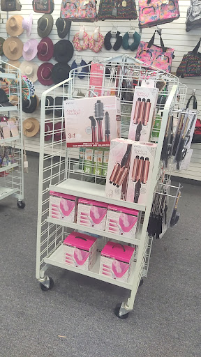 Clothing Store «Citi Trends», reviews and photos, 901 E 10th Ave #25, Hialeah, FL 33010, USA