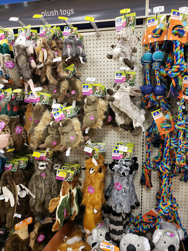 Pet Supply Store «PetSmart», reviews and photos, 700 N Milwaukee Ave, Vernon Hills, IL 60061, USA