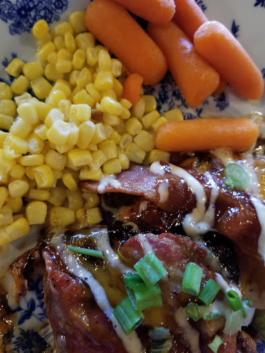 American Restaurant «Cracker Barrel Old Country Store», reviews and photos, 6055 Som Center Rd, Willoughby, OH 44094, USA