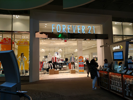 Clothing Store «Forever 21», reviews and photos, 5000 S Arizona Mills Cir #590, Tempe, AZ 85282, USA