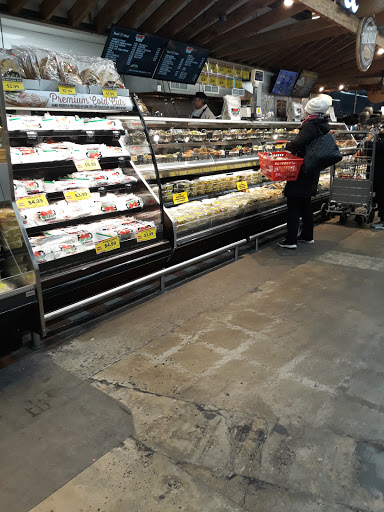 Supermarket «Manhattan Avenue Food Bazaar Supermarket», reviews and photos, 21 Manhattan Ave, Brooklyn, NY 11206, USA