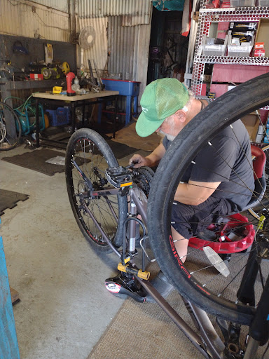 Bicycle Repair Shop «Third Ward Bike Shop», reviews and photos, 2305 Wheeler Ave, Houston, TX 77004, USA