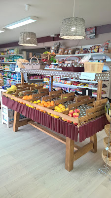 Epicerie Saint-Hippolyte Morgane et Flora à Saint-Hippolyte