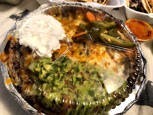 Grocery Store «Laguna Grocery Store», reviews and photos, 962 S Lake Blvd, Mahopac, NY 10541, USA