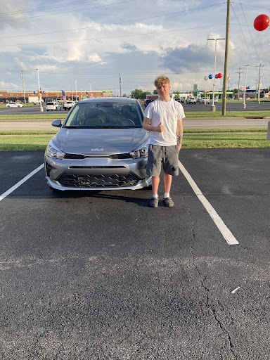 Car Dealer «Cronin Ford», reviews and photos, 10700 New Haven Rd, Harrison, OH 45030, USA