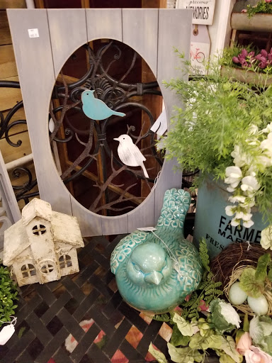 Antique Store «A Corner Cottage», reviews and photos, 895 Conner St, Noblesville, IN 46060, USA