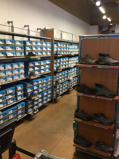 Sportswear Store «Columbia Sportswear Outlet Store at Premium Outlets in Orlando», reviews and photos, 4971 International Dr, Orlando, FL 32819, USA