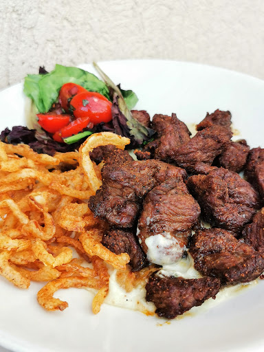 Bar & Grill «Minervas», reviews and photos, 1901 9th Ave SW, Watertown, SD 57201, USA