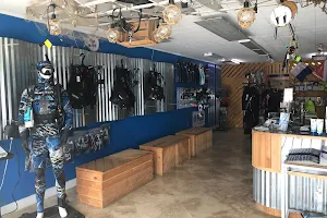 Mad Beach Dive Shop image