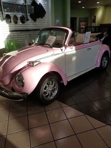 Volkswagen Dealer «Capitol Volkswagen», reviews and photos, 911 Capitol Expressway Auto Mall A, San Jose, CA 95136, USA